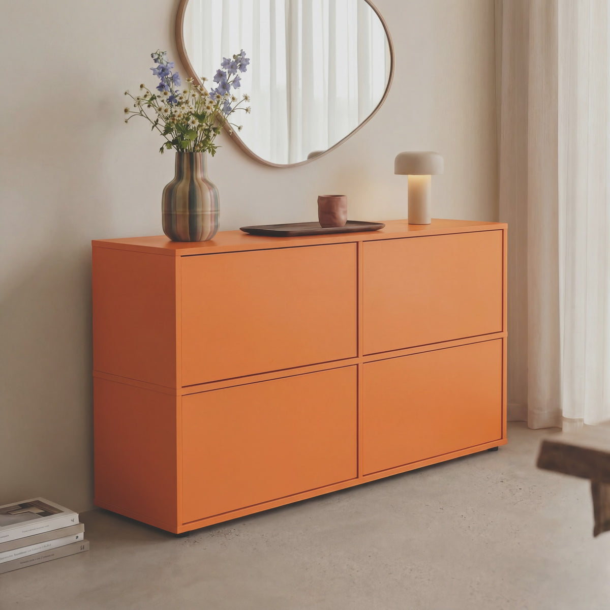 Alles verstaut, alles ruhig – das geschlossene nuvii Sideboard.